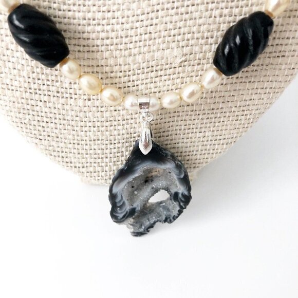 NWT Genuine Geode, Black Onyx & Pearls Beads Beaded Necklace Black White Gray - Picture 2 of 5